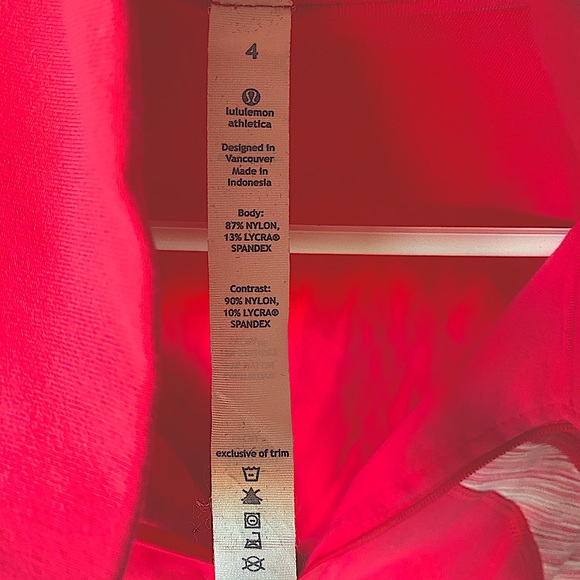 RARE Lululemon ATHLETIC VEST - Picture 2 of 3